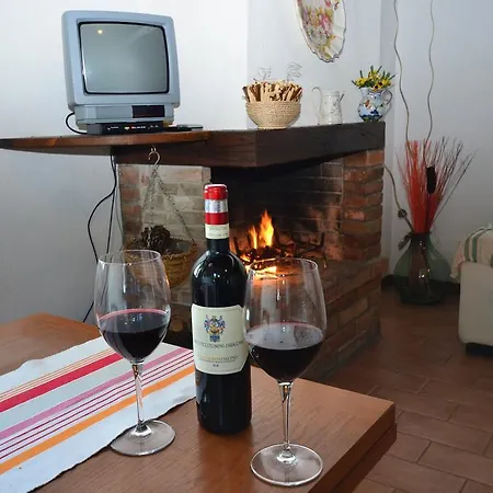בית חווה La Casina Bassa