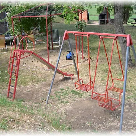 בית חווה La Casina Bassa